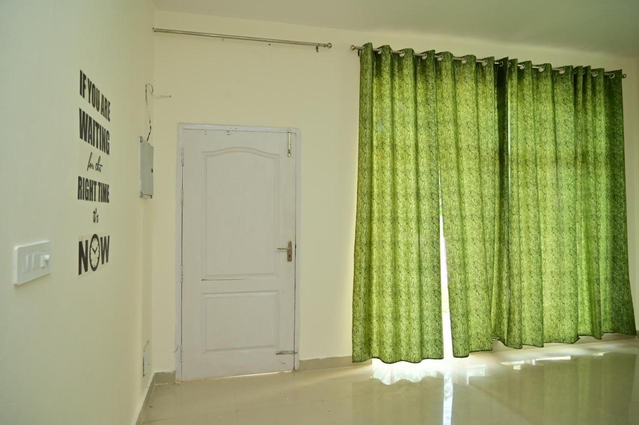 Nest * Lucknow